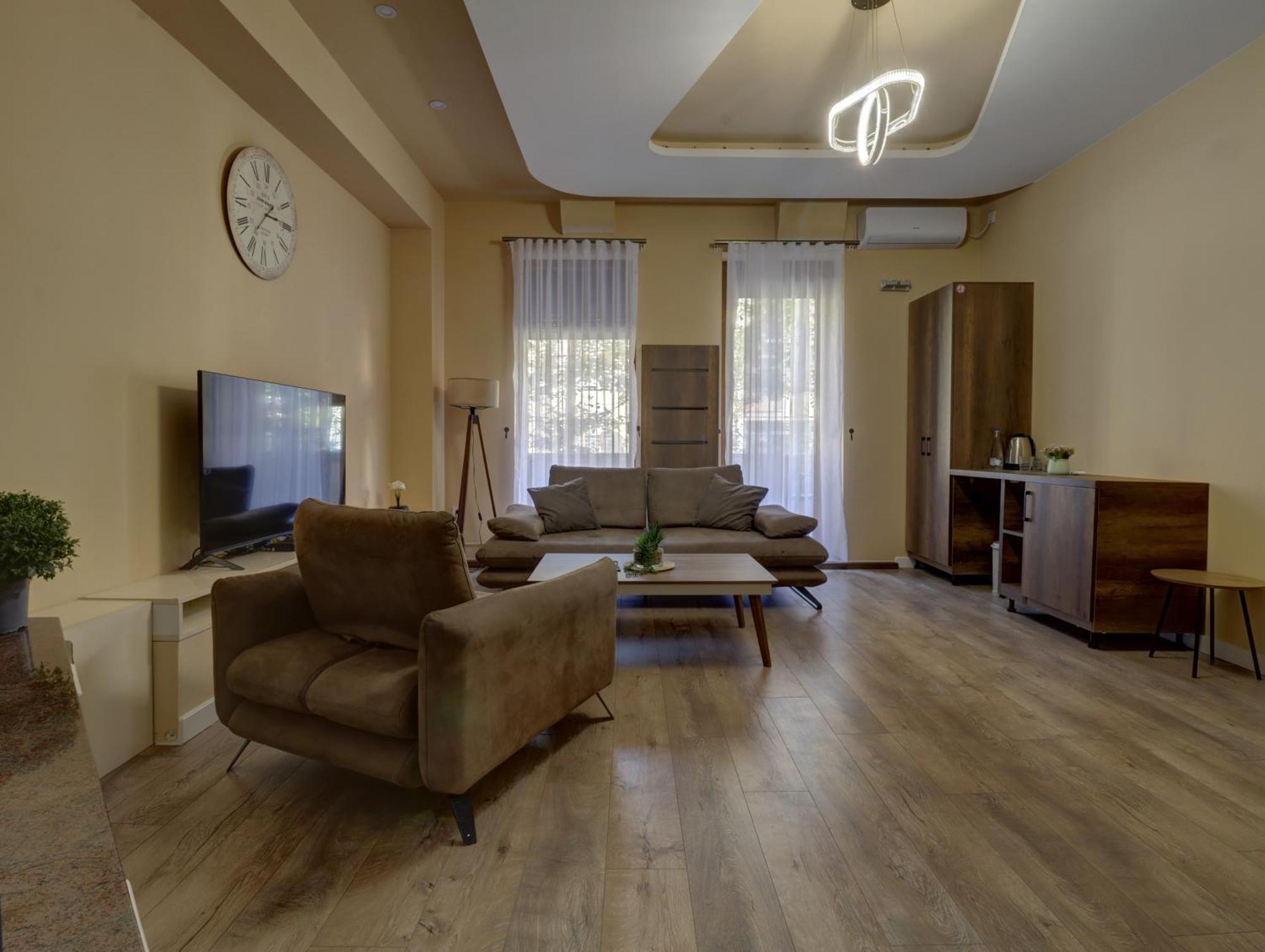 Midtown Prishtina Stays - Central Location Pristina Esterno foto