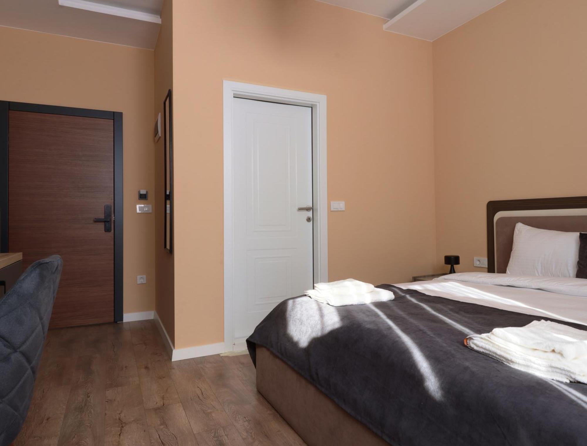 Midtown Prishtina Stays - Central Location Pristina Esterno foto