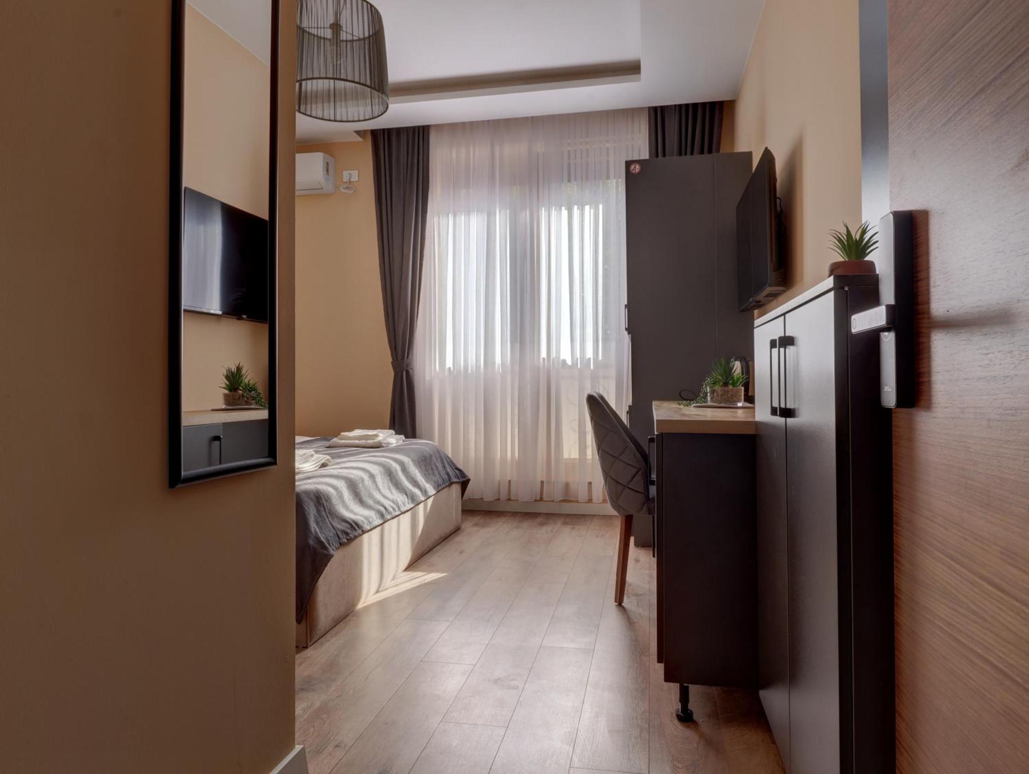 Midtown Prishtina Stays - Central Location Pristina Esterno foto