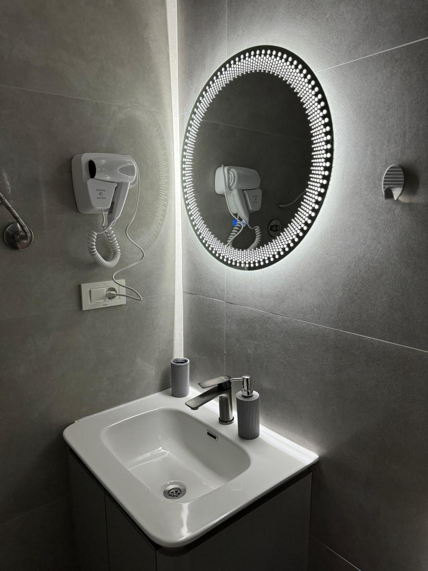 Midtown Prishtina Stays - Central Location Pristina Esterno foto