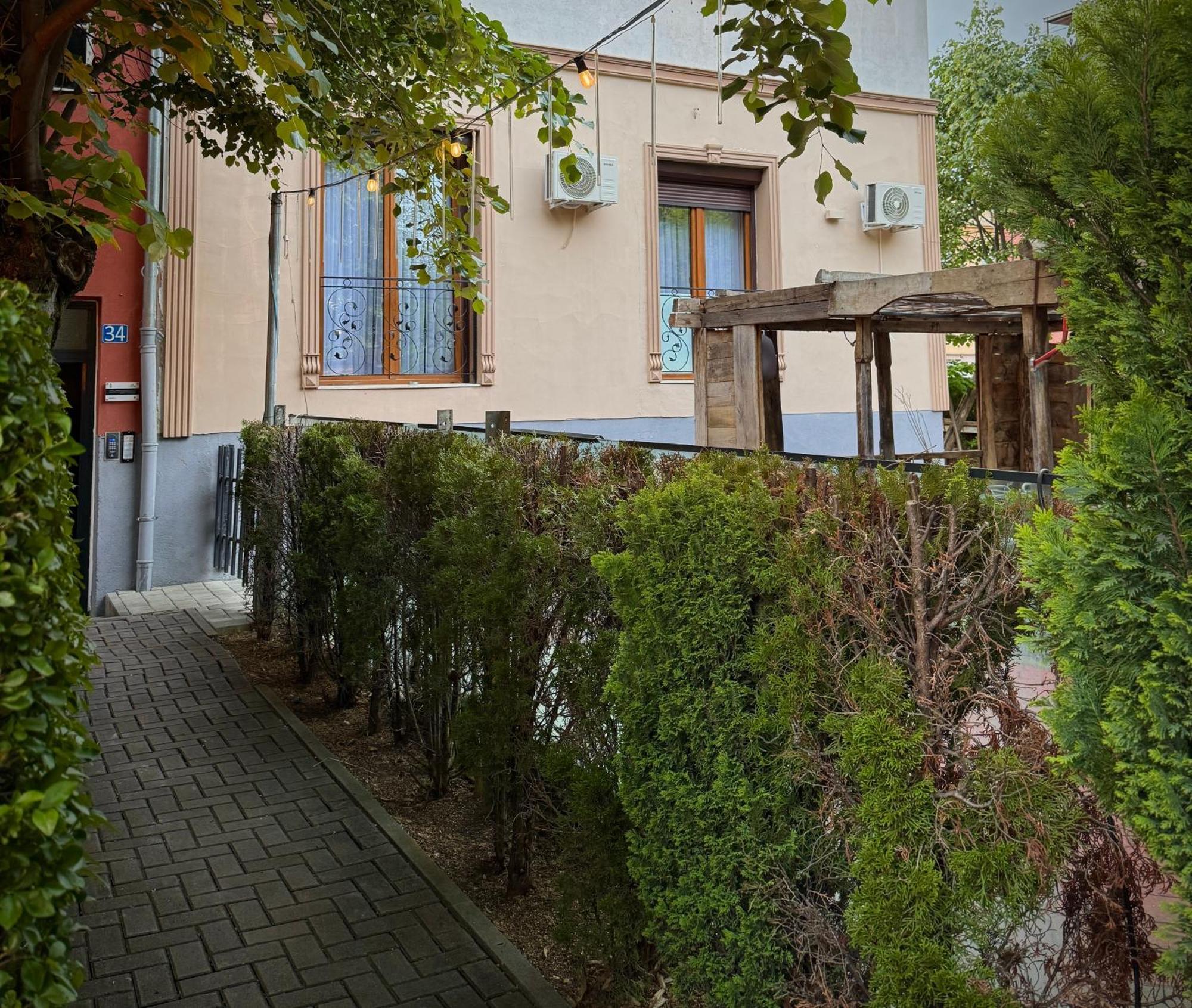 Midtown Prishtina Stays - Central Location Pristina Esterno foto